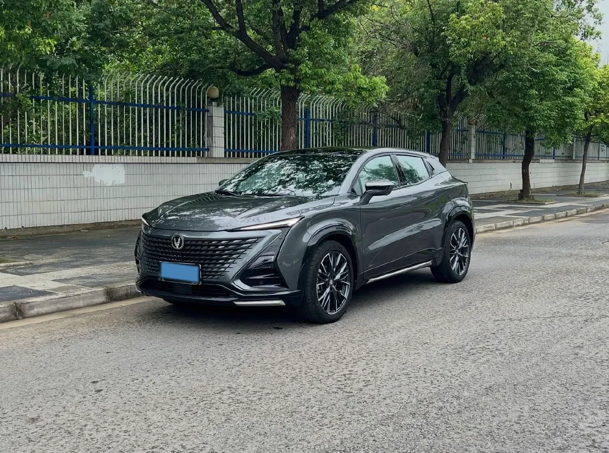 2023 ChangAn UNI-T 1.5T 188HP L4 7DCT,autocango,china used car exporter,china ev exporter,chinese used car exporter,chinese used ev exporter