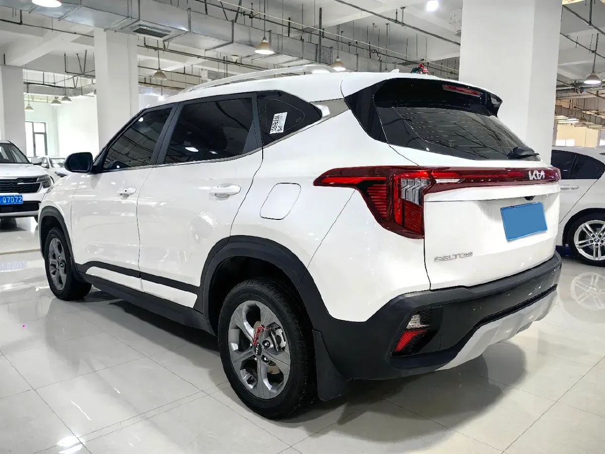 2023 Kia Seltos 1.5L 115HP L4 CVT,autocango,china used car exporter,china ev exporter,chinese used car exporter,chinese used ev exporter