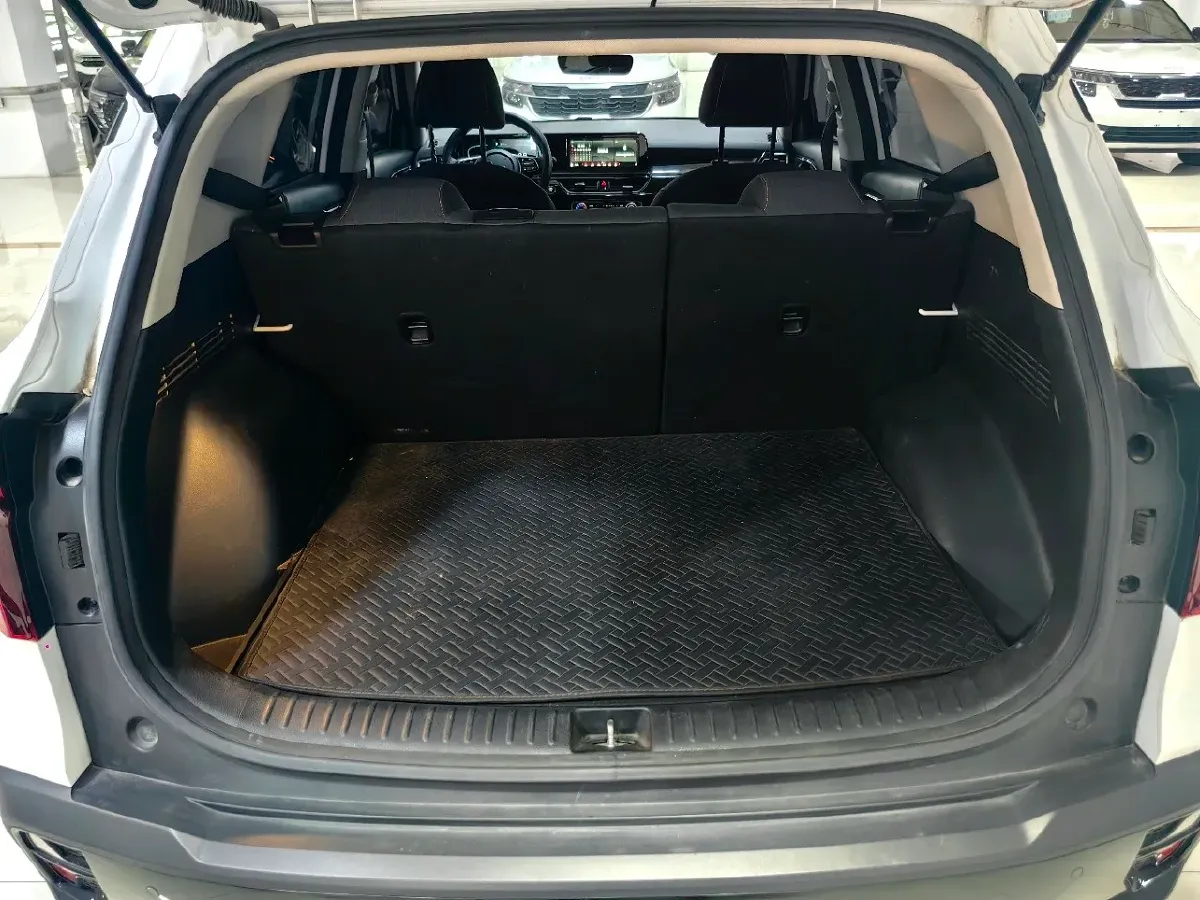 2023 Kia Seltos 1.5L 115HP L4 CVT,autocango,china used car exporter,china ev exporter,chinese used car exporter,chinese used ev exporter