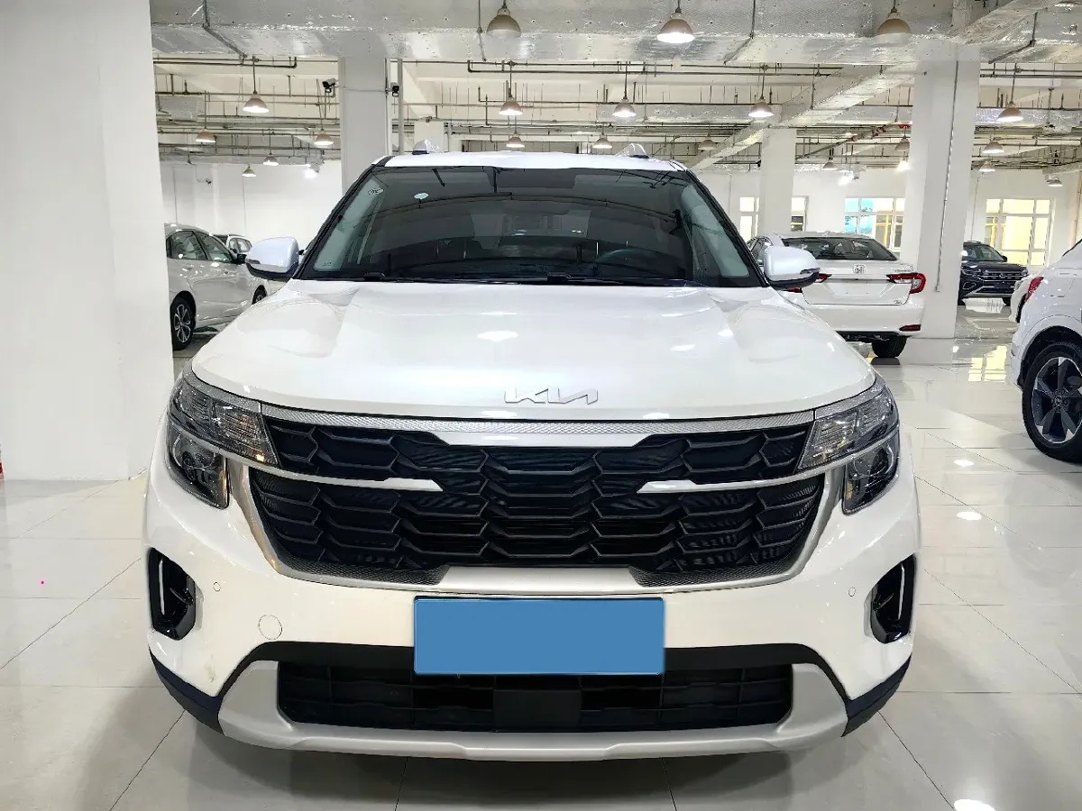 2023 Kia Seltos 1.5L 115HP L4 CVT,autocango,china used car exporter,china ev exporter,chinese used car exporter,chinese used ev exporter