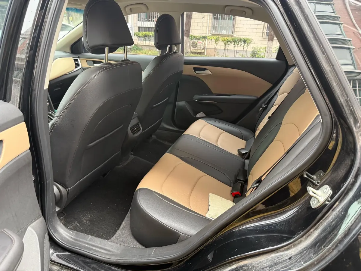 2022 Chevrolet Monza 1.5L 113HP L4 6AT,autocango,china used car exporter,china ev exporter,chinese used car exporter,chinese used ev exporter