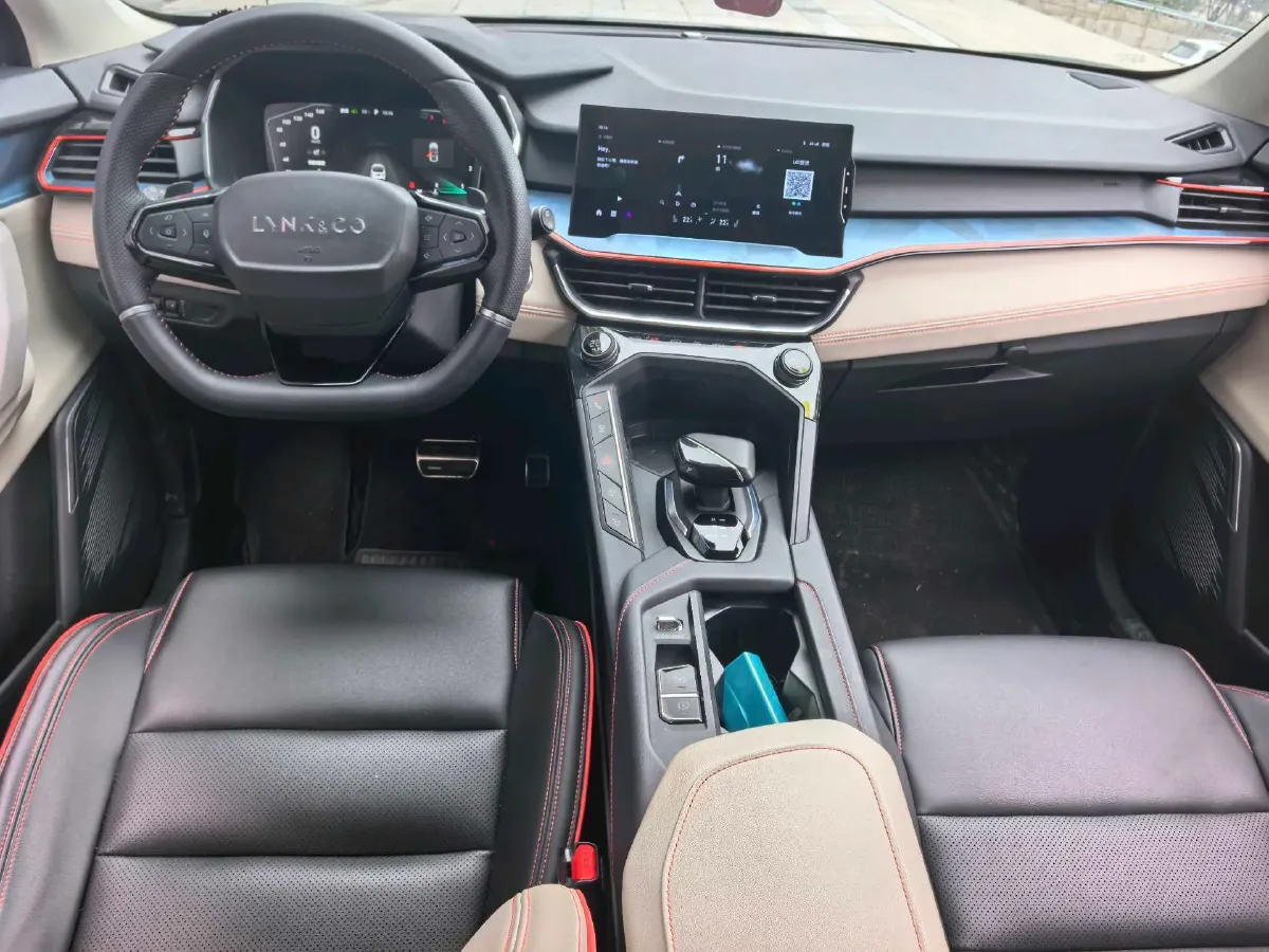 2023 LYNK&CO 06 1.5T 181HP L4 7DCT,autocango,china used car exporter,china ev exporter,chinese used car exporter,chinese used ev exporter