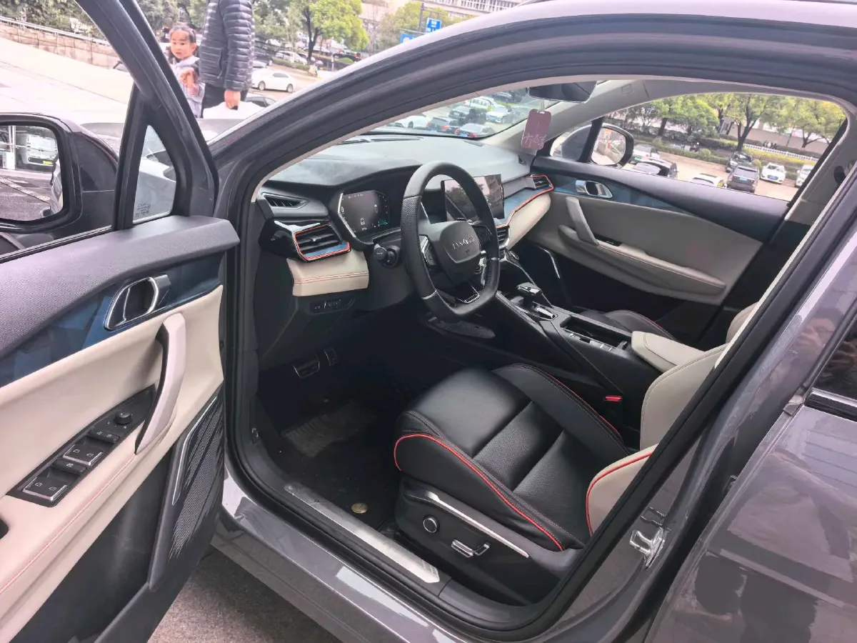 2023 LYNK&CO 06 1.5T 181HP L4 7DCT,autocango,china used car exporter,china ev exporter,chinese used car exporter,chinese used ev exporter