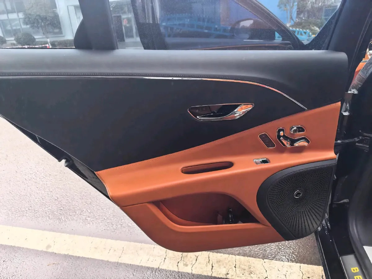 2024 Bentley Flying Spur 2.9T 416HP V6 8DCT PHEV 18KWH,autocango,china used car exporter,china ev exporter,chinese used car exporter,chinese used ev exporter