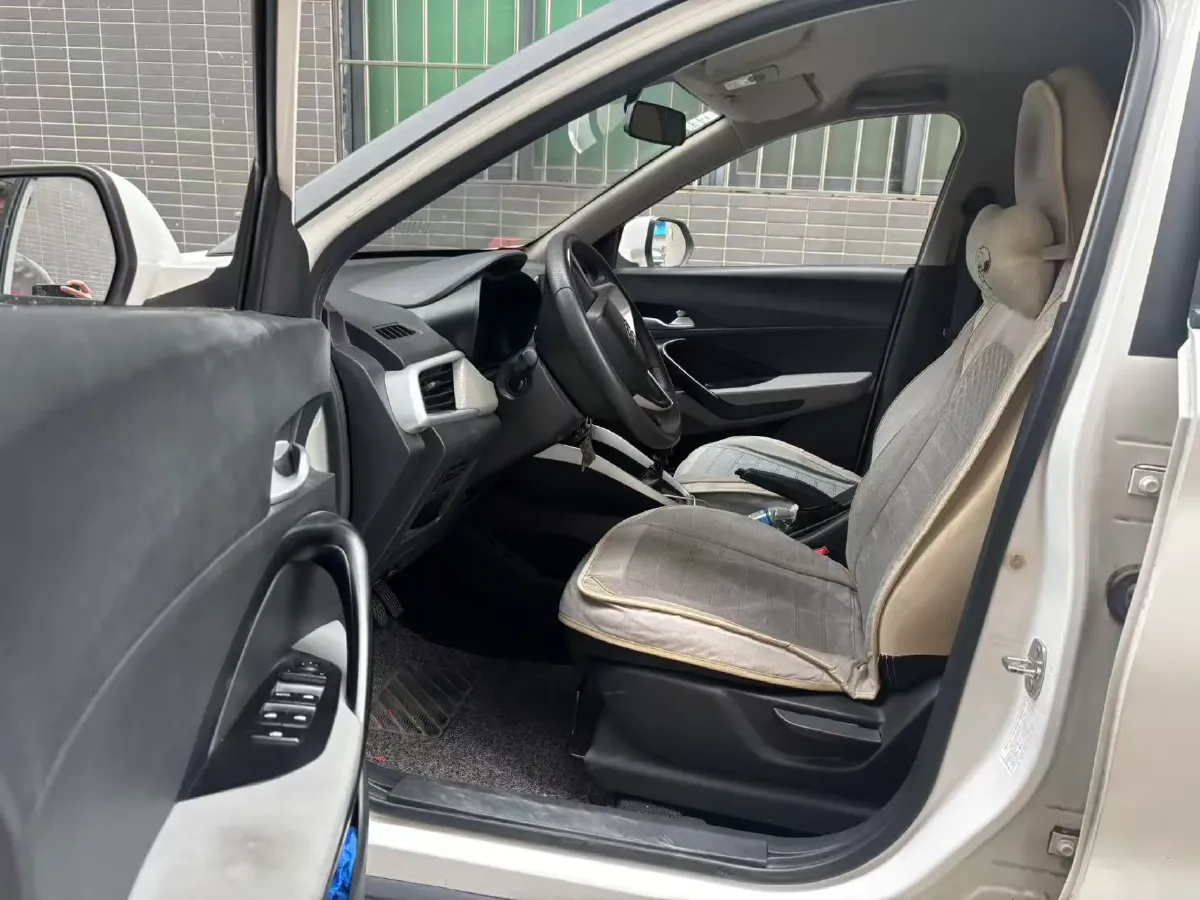 2021 BaoJun 510 1.5L 99HP L4 CVT,autocango,china used car exporter,china ev exporter,chinese used car exporter,chinese used ev exporter