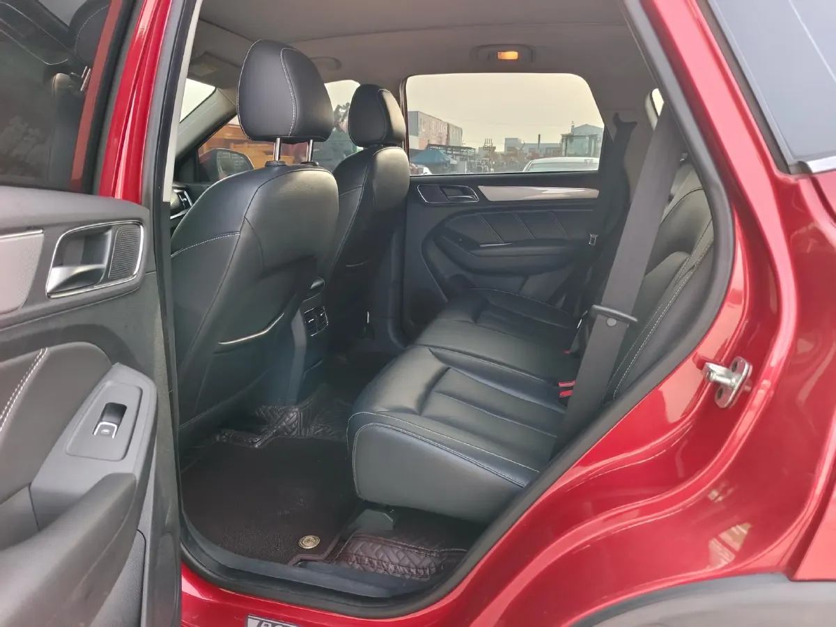 2019 Roewe i6 1.5T 169HP L4 7DCT,autocango,china used car exporter,china ev exporter,chinese used car exporter,chinese used ev exporter