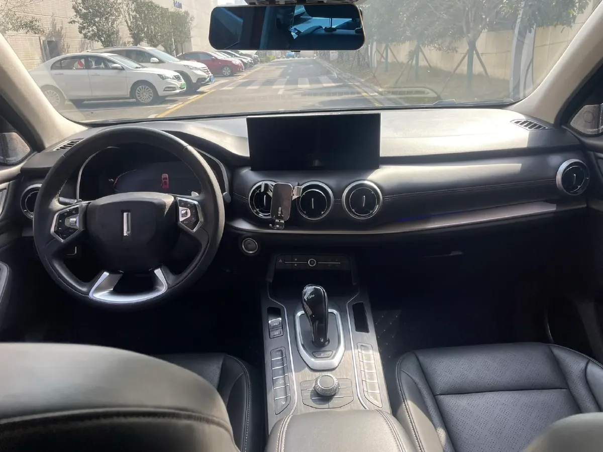 2020 WEY VV6 2.0T 227HP L4 7DCT,autocango,china used car exporter,china ev exporter,chinese used car exporter,chinese used ev exporter