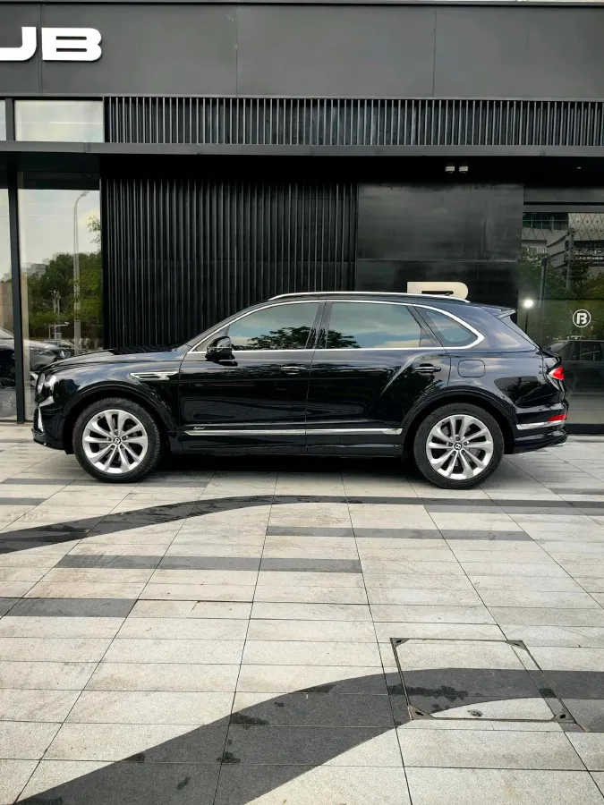 2021 Bentley Bentayga 3.0T 340HP V6 8AT PHEV 17.3KWH,autocango,china used car exporter,china ev exporter,chinese used car exporter,chinese used ev exporter