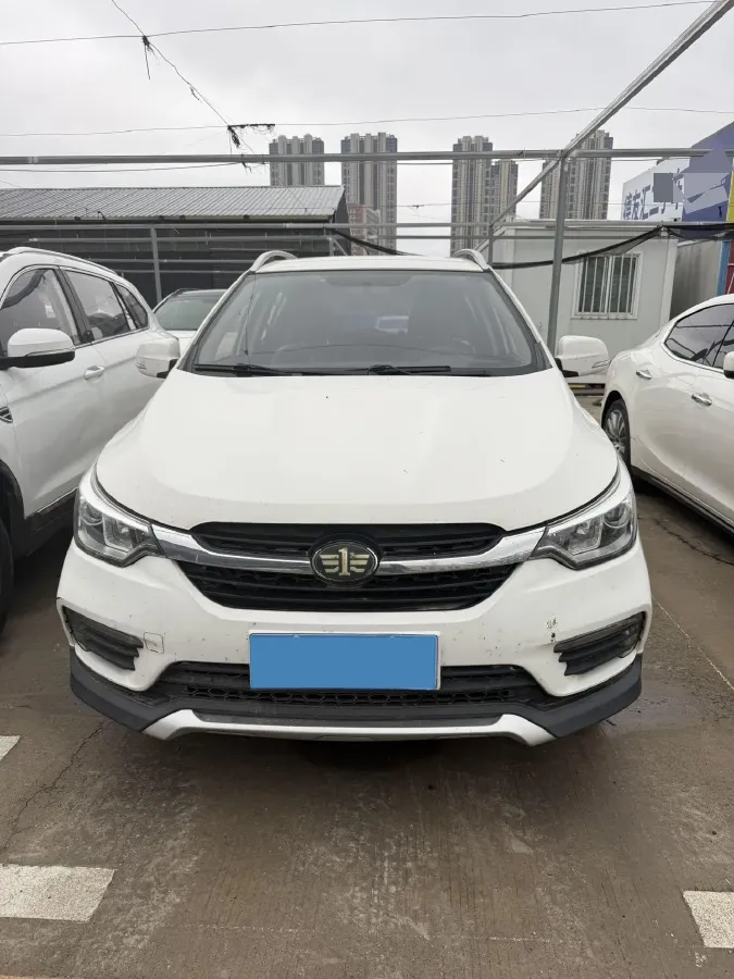 2017 FAW Jumpal D60 1.5L 113HP L4 5MT,autocango,china used car exporter,china ev exporter,chinese used car exporter,chinese used ev exporter