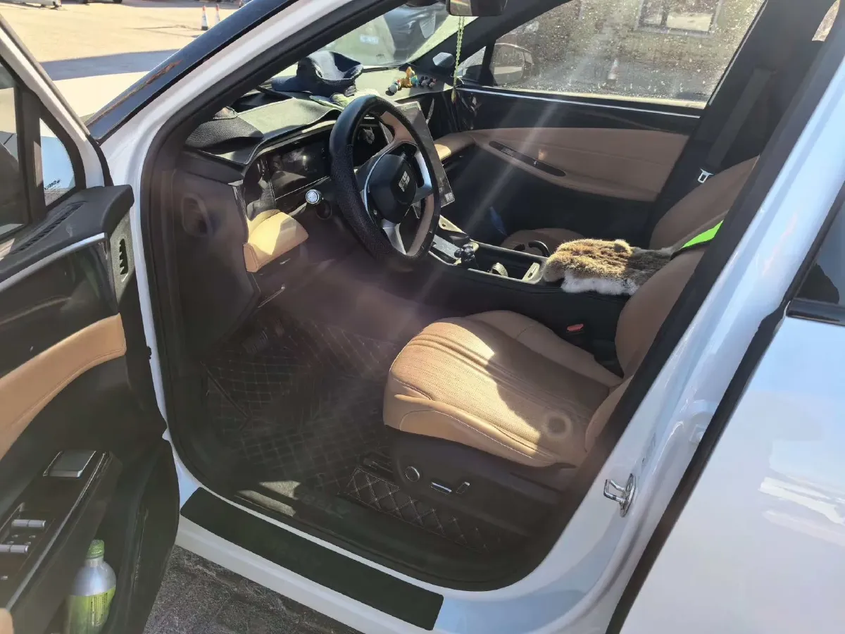 2023 Geely Galaxy L7 1.5T 163HP L4 3DHT PHEV 18.7KWH,autocango,china used car exporter,china ev exporter,chinese used car exporter,chinese used ev exporter