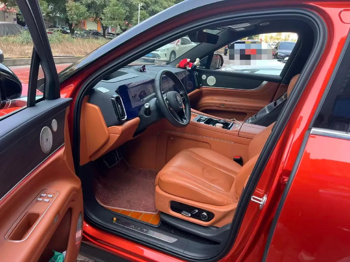 2024 AITO AITO M9 1.5T 152HP L4 REEV 42KWH,autocango,china used car exporter,china ev exporter,chinese used car exporter,chinese used ev exporter