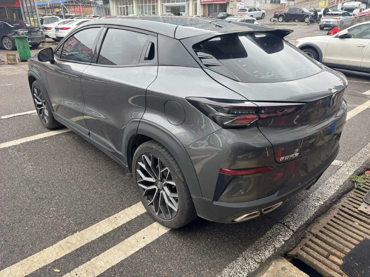 2022 ChangAn UNI-T 1.5T 188HP L4 7DCT,autocango,china used car exporter,china ev exporter,chinese used car exporter,chinese used ev exporter