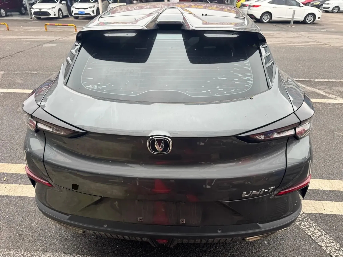 2022 ChangAn UNI-T 1.5T 188HP L4 7DCT,autocango,china used car exporter,china ev exporter,chinese used car exporter,chinese used ev exporter