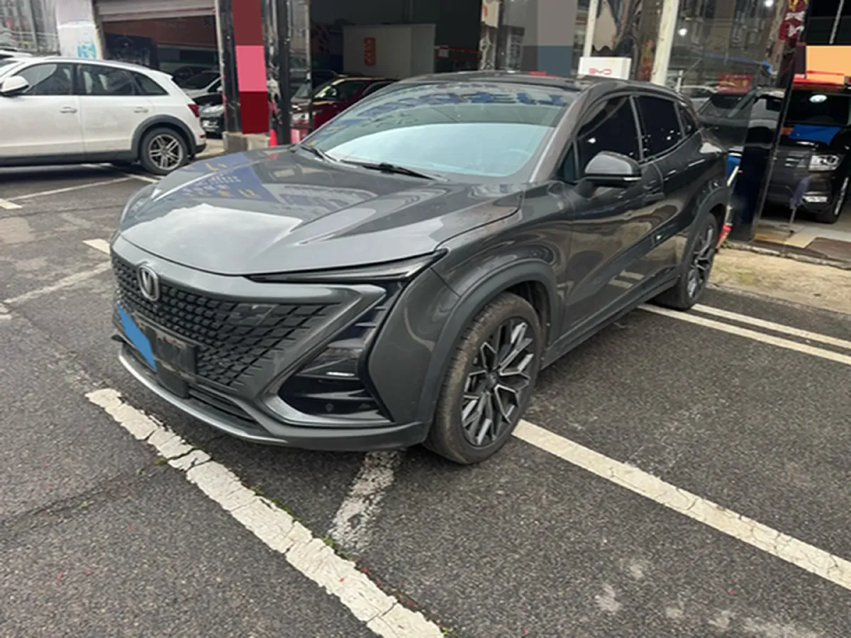 2022 ChangAn UNI-T 1.5T 188HP L4 7DCT,autocango,china used car exporter,china ev exporter,chinese used car exporter,chinese used ev exporter