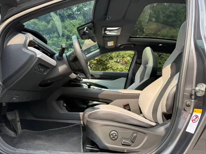 2024 ChangAn UNI-V iDD 1.5L 110HP L4 E-CVT PHEV 18.99KWH,autocango,china used car exporter,china ev exporter,chinese used car exporter,chinese used ev exporter