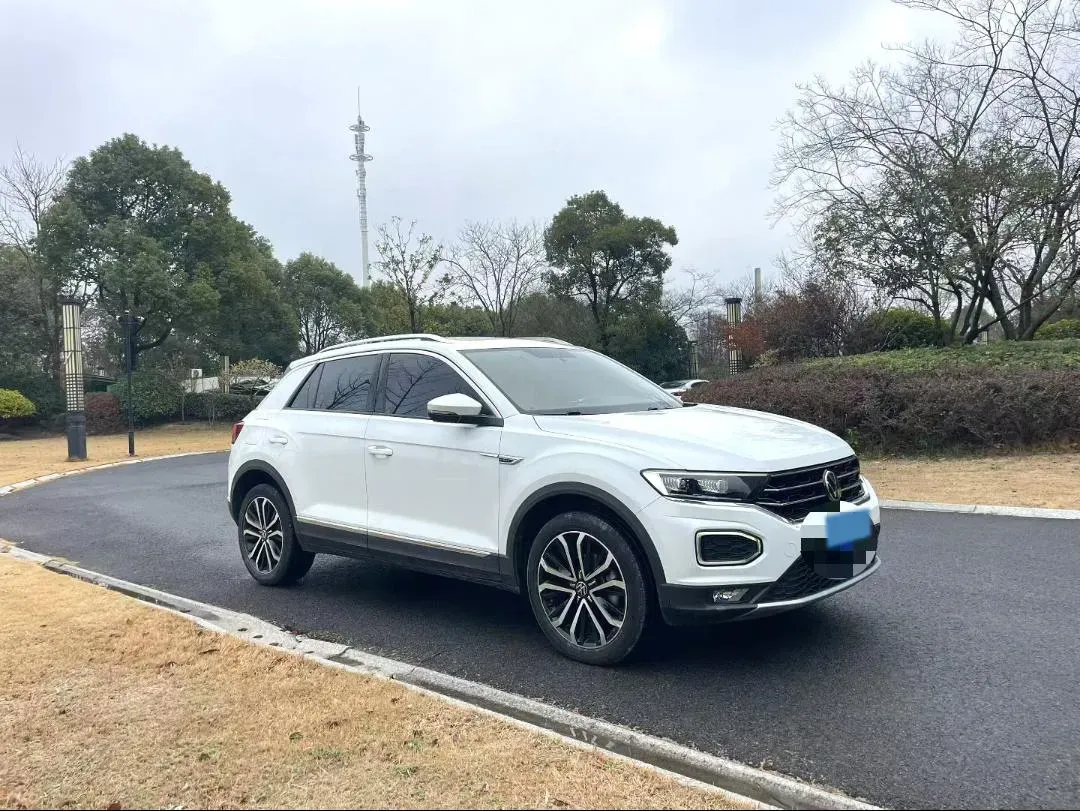 2021 Volkswagen T-Roc 1.4T 150HP L4 7DCT,autocango,china used car exporter,china ev exporter,chinese used car exporter,chinese used ev exporter
