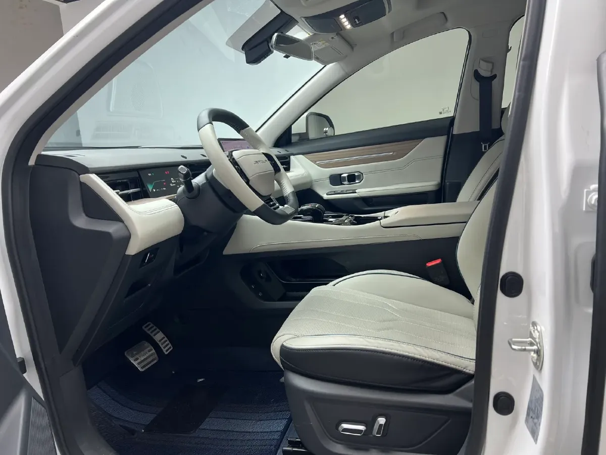 2025 Jetour DASHING 1.5T 156HP L4 6DCT,autocango,china used car exporter,china ev exporter,chinese used car exporter,chinese used ev exporter