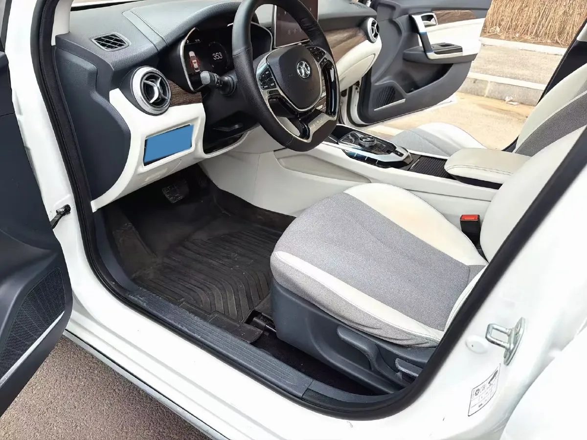 2018 BeiJing Auto EU5 BEV 53.66KWH,autocango,china used car exporter,china ev exporter,chinese used car exporter,chinese used ev exporter