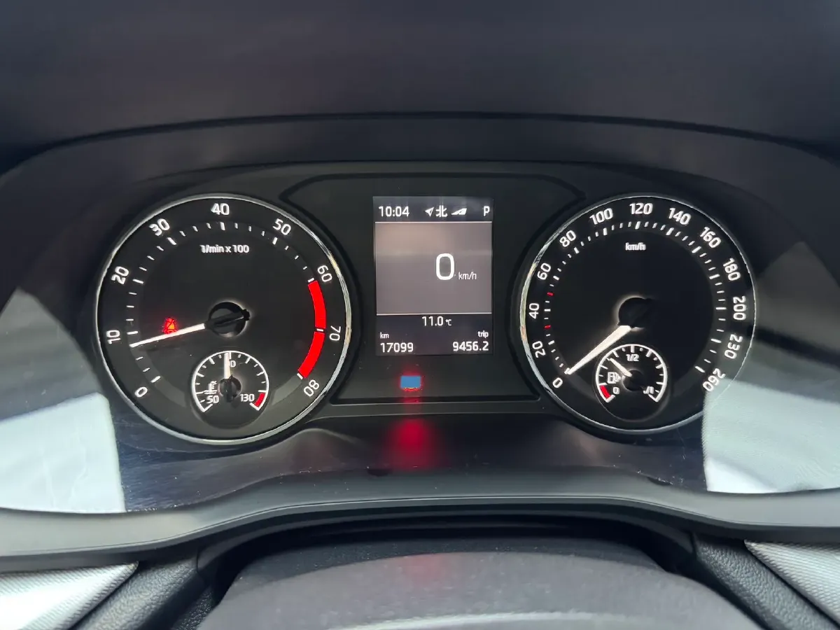 2022 Skoda Octavia 1.4T 150HP L4 7DCT,autocango,china used car exporter,china ev exporter,chinese used car exporter,chinese used ev exporter