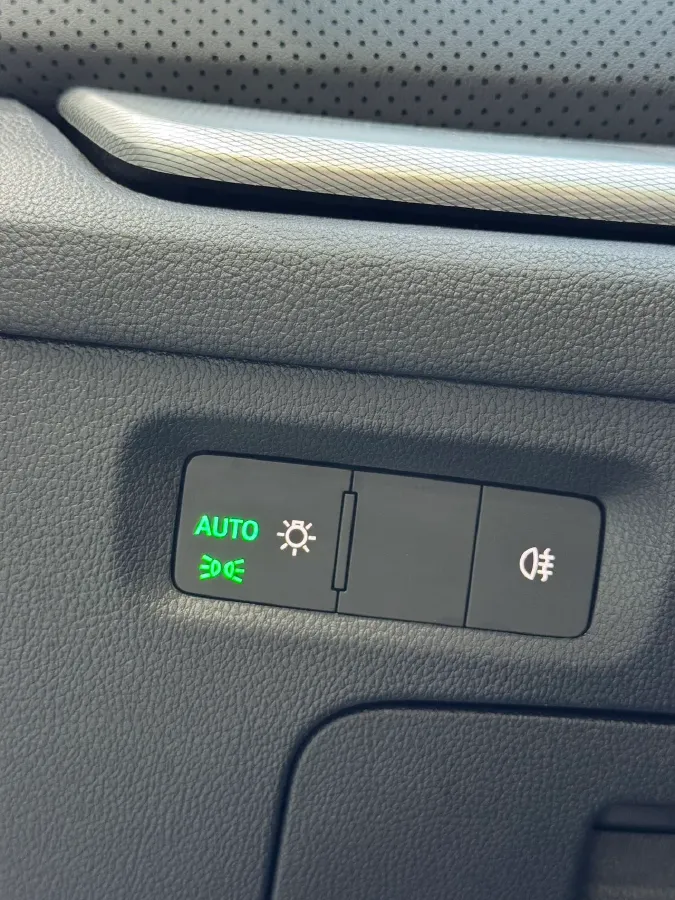 2022 Skoda Octavia 1.4T 150HP L4 7DCT,autocango,china used car exporter,china ev exporter,chinese used car exporter,chinese used ev exporter