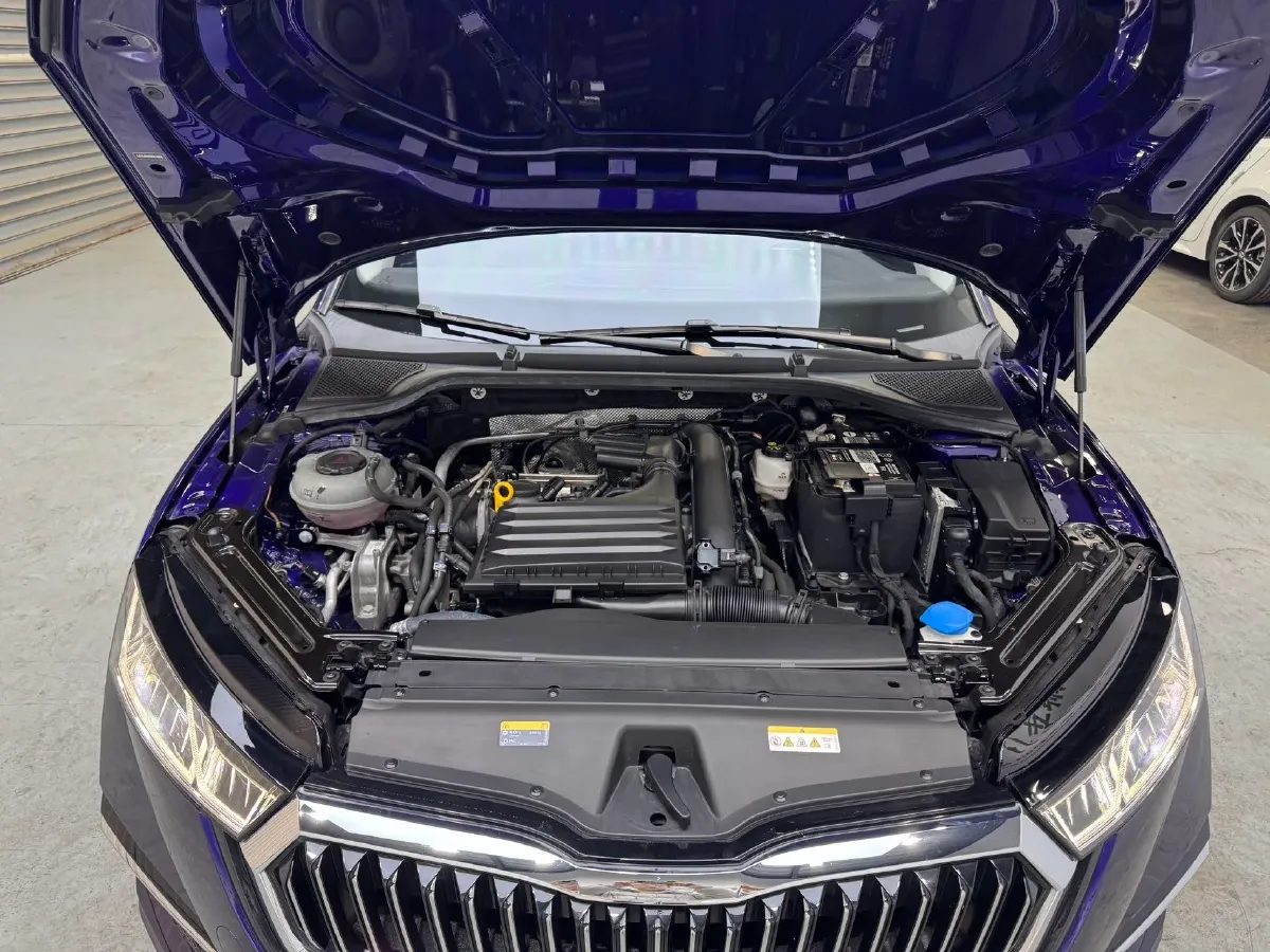 2022 Skoda Octavia 1.4T 150HP L4 7DCT,autocango,china used car exporter,china ev exporter,chinese used car exporter,chinese used ev exporter