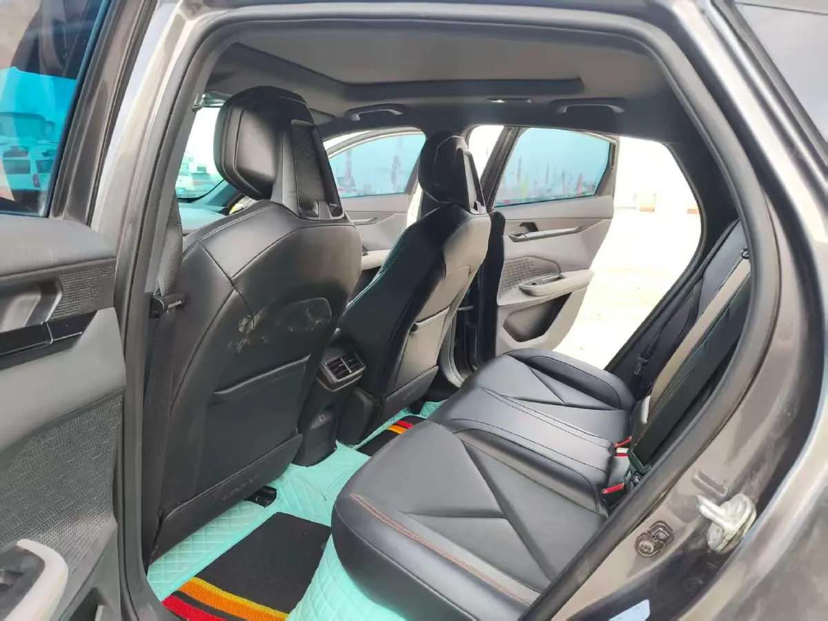 2022 ChangAn UNI-V 1.5T 188HP L4 7DCT,autocango,china used car exporter,china ev exporter,chinese used car exporter,chinese used ev exporter