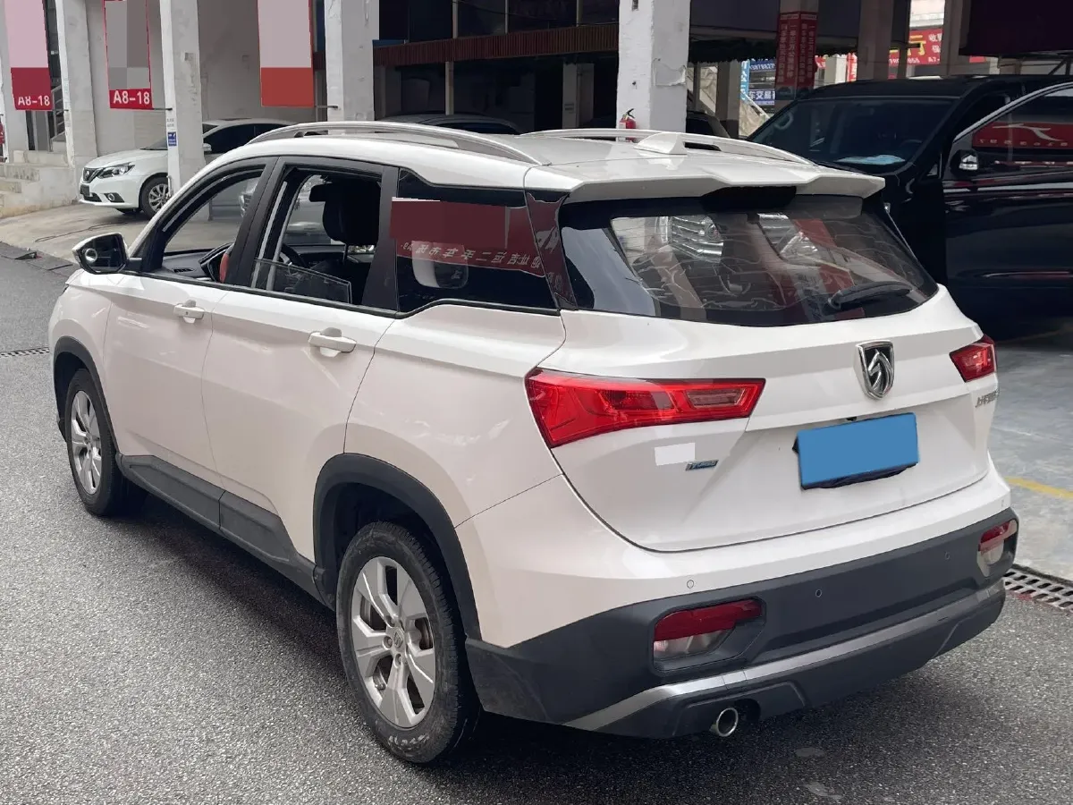 2019 BaoJun 530 1.5T 151HP L4 CVT,autocango,china used car exporter,china ev exporter,chinese used car exporter,chinese used ev exporter