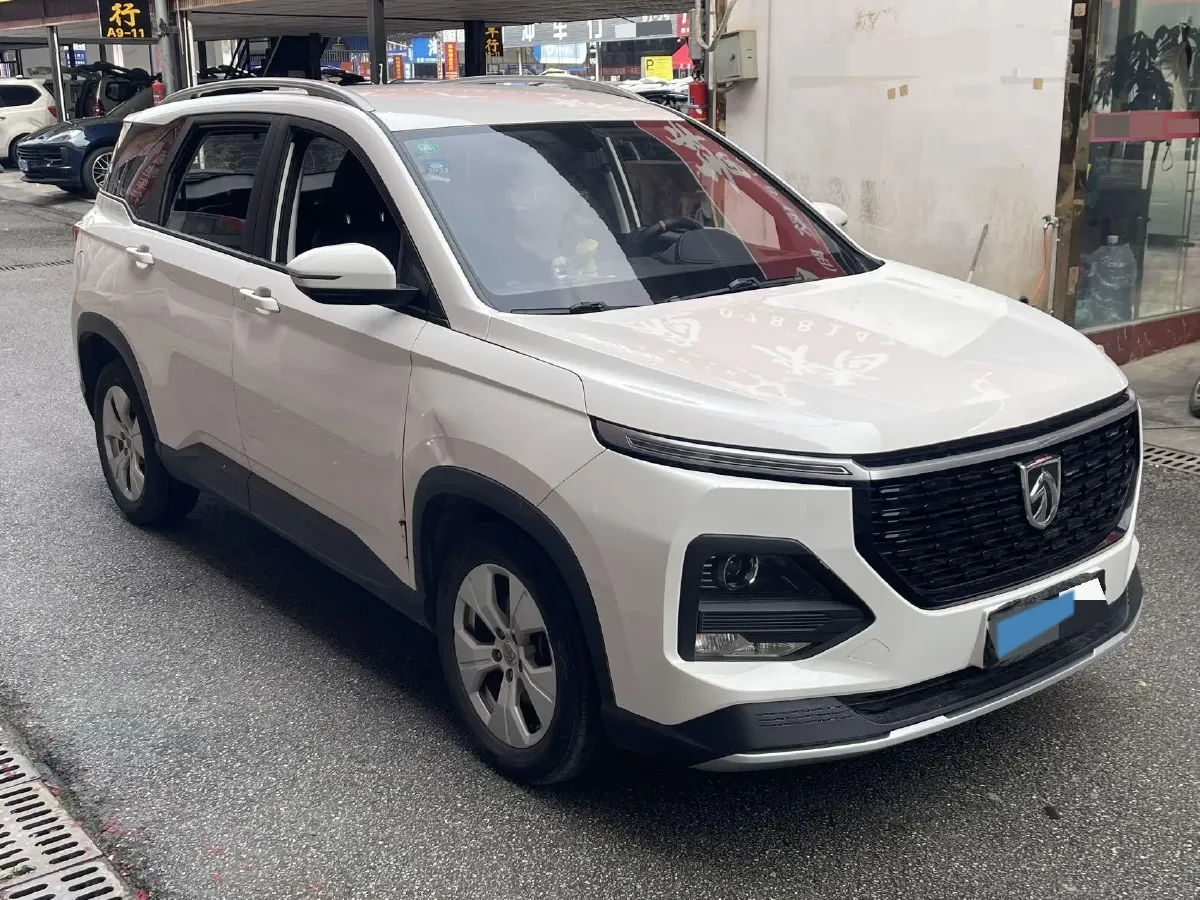 2019 BaoJun 530 1.5T 151HP L4 CVT,autocango,china used car exporter,china ev exporter,chinese used car exporter,chinese used ev exporter