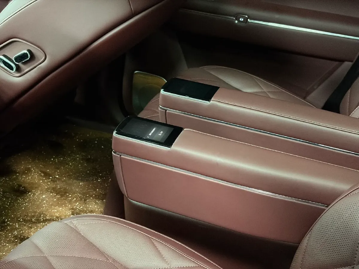 2026 Voyah 9L 1.5T 150HP L4 PHEV,autocango,china used car exporter,china ev exporter,chinese used car exporter,chinese used ev exporter