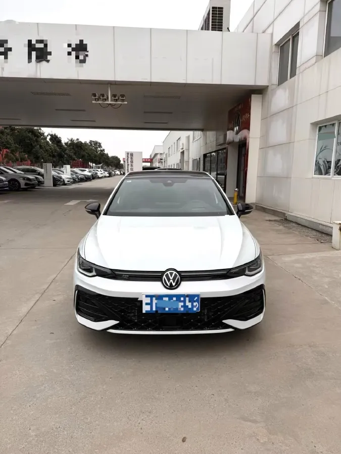 2025 Volkswagen Golf 1.5T 160HP L4 7DCT,autocango,china used car exporter,china ev exporter,chinese used car exporter,chinese used ev exporter