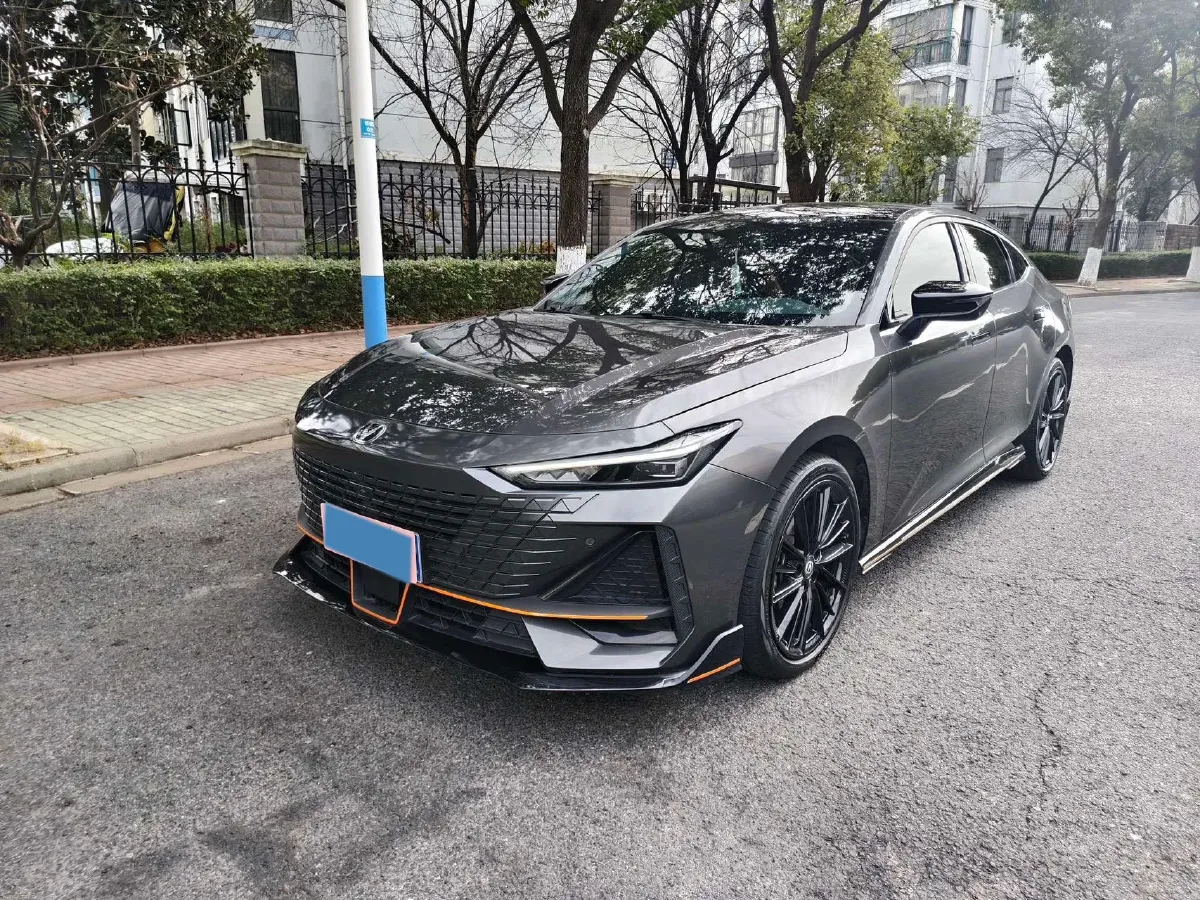 2023 ChangAn UNI-V 1.5T 188HP L4 7DCT,autocango,china used car exporter,china ev exporter,chinese used car exporter,chinese used ev exporter