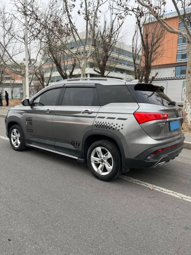 2018 BaoJun 530 1.5T 150HP L4 6MT,autocango,china used car exporter,china ev exporter,chinese used car exporter,chinese used ev exporter