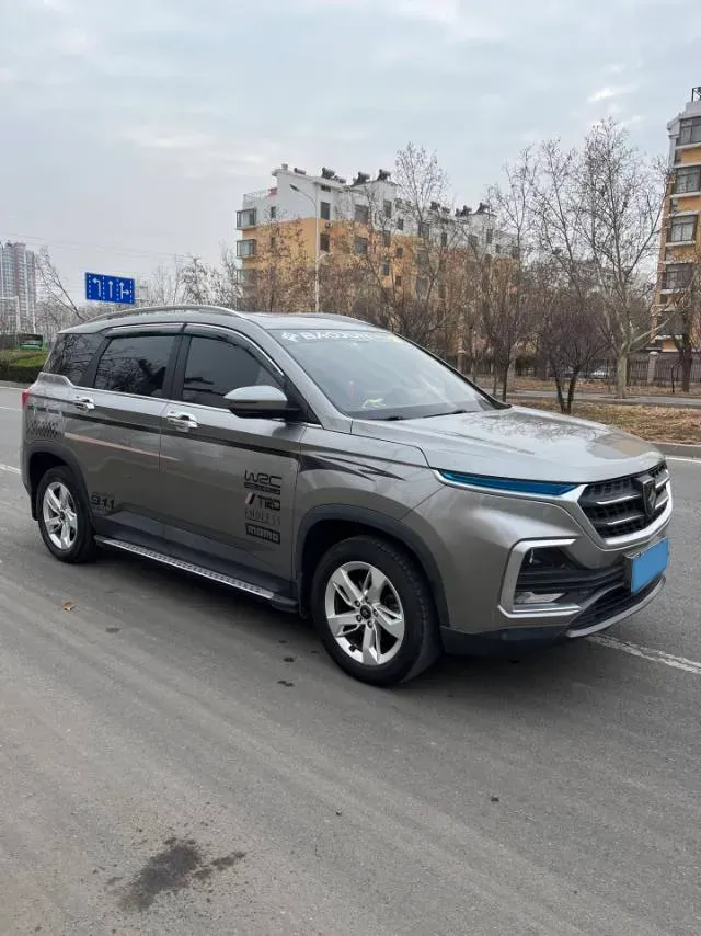 2018 BaoJun 530 1.5T 150HP L4 6MT,autocango,china used car exporter,china ev exporter,chinese used car exporter,chinese used ev exporter
