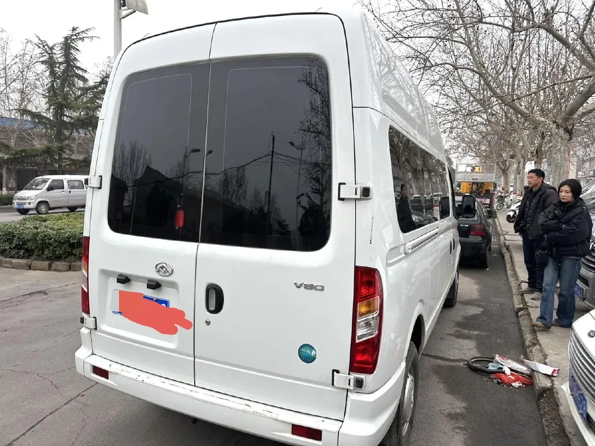 2023 MAXUS XinTu V80 2.0T 139HP L4 6MT,autocango,china used car exporter,china ev exporter,chinese used car exporter,chinese used ev exporter