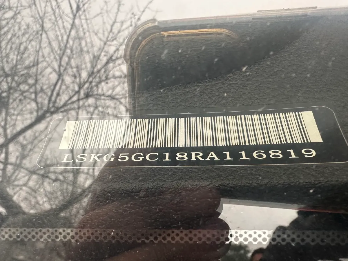 2023 MAXUS XinTu V80 2.0T 139HP L4 6MT,autocango,china used car exporter,china ev exporter,chinese used car exporter,chinese used ev exporter