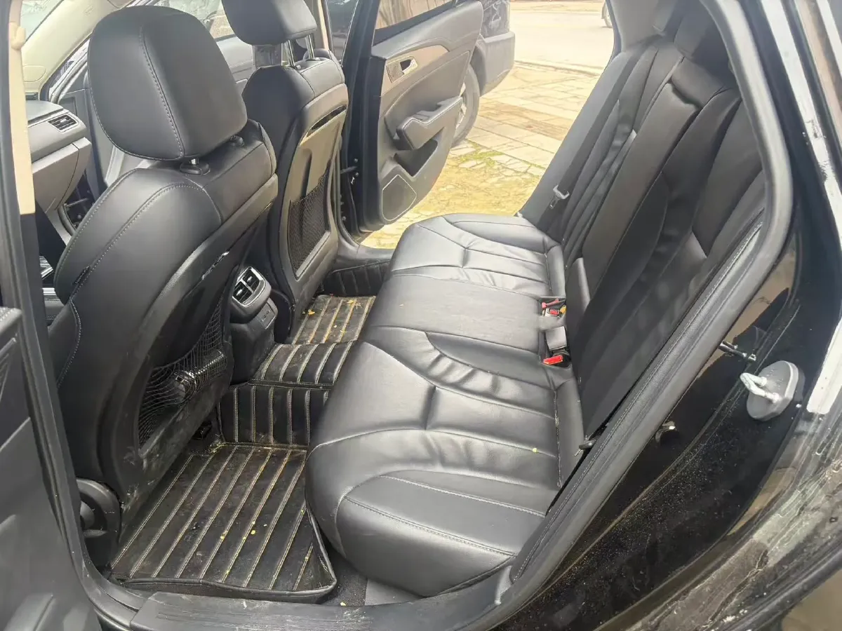 2022 HongQi H5 1.5T 169HP L4 7DCT,autocango,china used car exporter,china ev exporter,chinese used car exporter,chinese used ev exporter