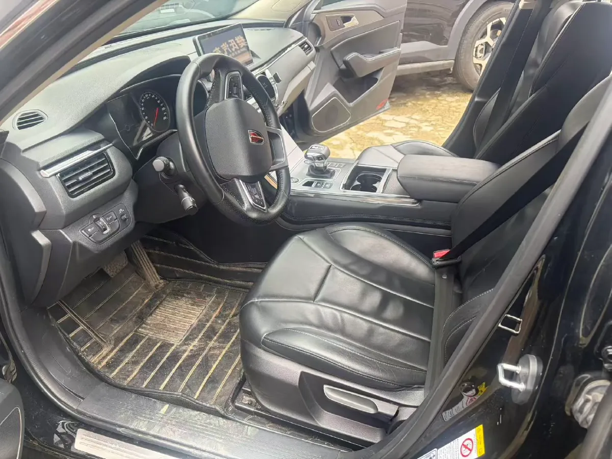 2022 HongQi H5 1.5T 169HP L4 7DCT,autocango,china used car exporter,china ev exporter,chinese used car exporter,chinese used ev exporter