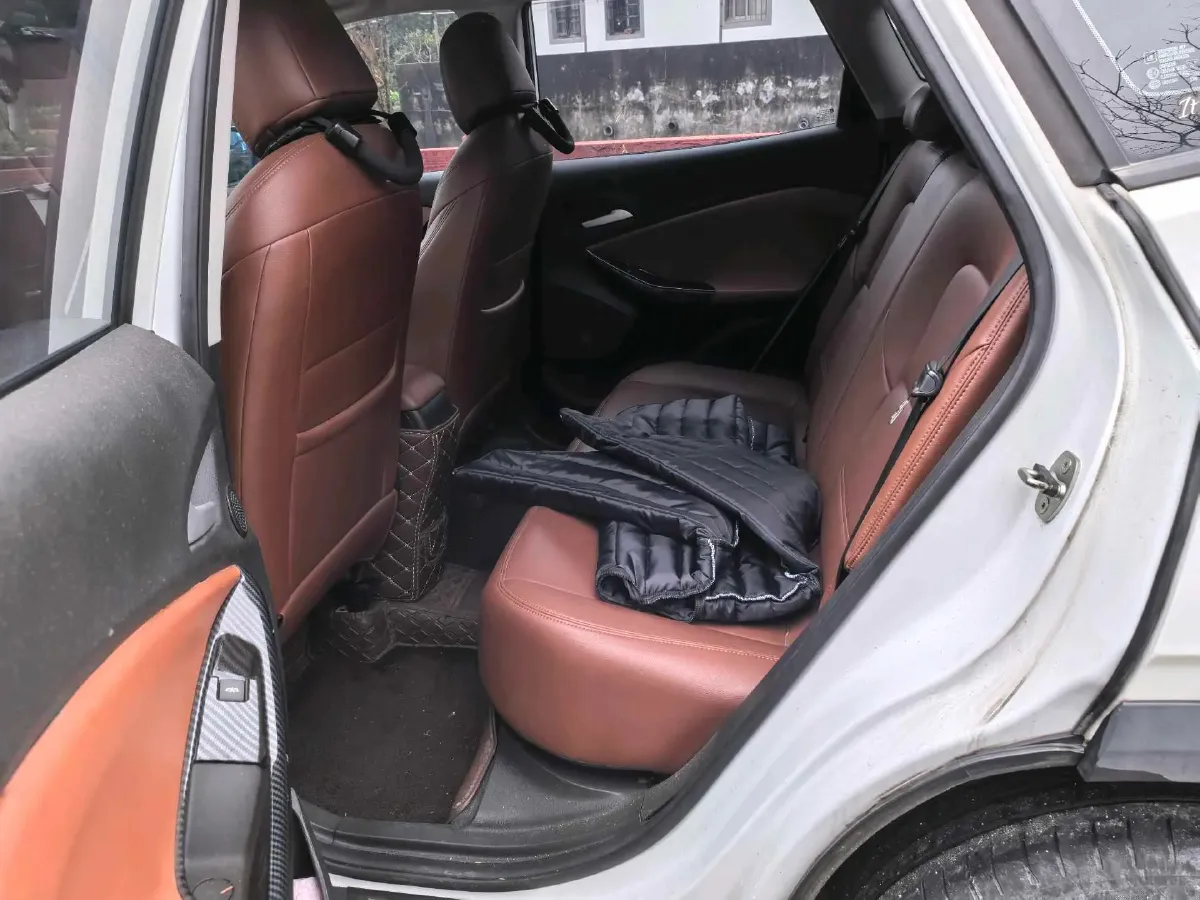 2019 Chevrolet Trax 1.0T 125HP L3 6AT,autocango,china used car exporter,china ev exporter,chinese used car exporter,chinese used ev exporter