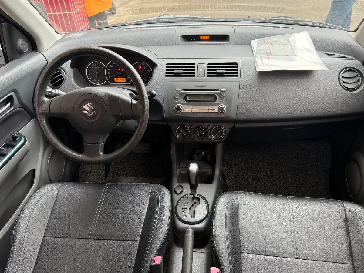 2016 Suzuki Swift 1.5L 103HP L4 4AT,autocango,china used car exporter,china ev exporter,chinese used car exporter,chinese used ev exporter