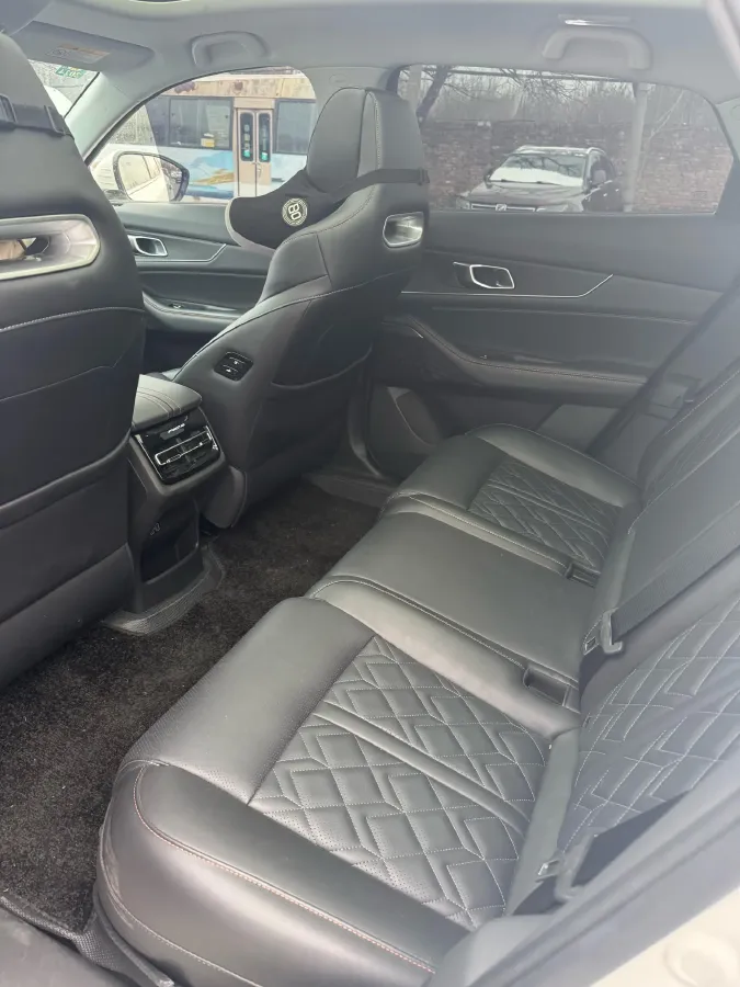 2022 Chevrolet Menlo BEV 61.1KWH,autocango,china used car exporter,china ev exporter,chinese used car exporter,chinese used ev exporter