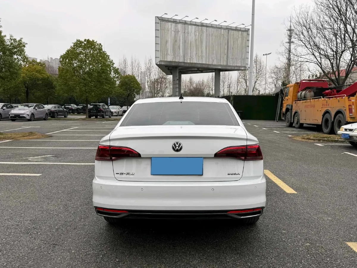 2021 Volkswagen Bora 1.5L 113HP L4 6AT,autocango,china used car exporter,china ev exporter,chinese used car exporter,chinese used ev exporter