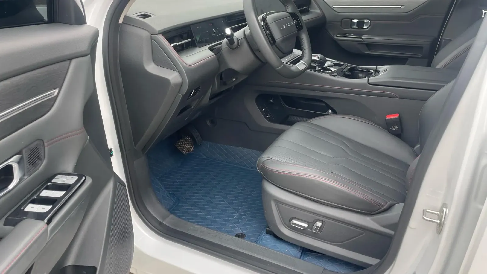 2025 Jetour DASHING 1.5T 156HP L4 6DCT,autocango,china used car exporter,china ev exporter,chinese used car exporter,chinese used ev exporter