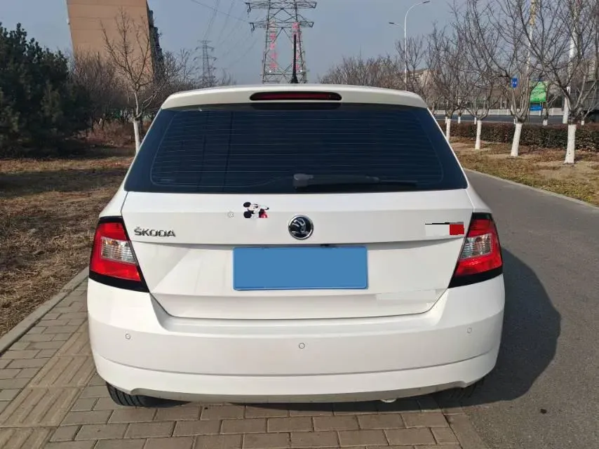 2017 Skoda Fabia 1.4L 90HP L4 6AT,autocango,china used car exporter,china ev exporter,chinese used car exporter,chinese used ev exporter