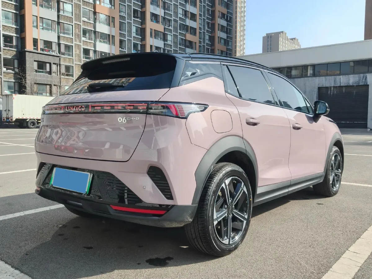 2023 LYNK&CO 06 EM-P 1.5L 120HP L4 3DHT PHEV 19.09KWH,autocango,china used car exporter,china ev exporter,chinese used car exporter,chinese used ev exporter