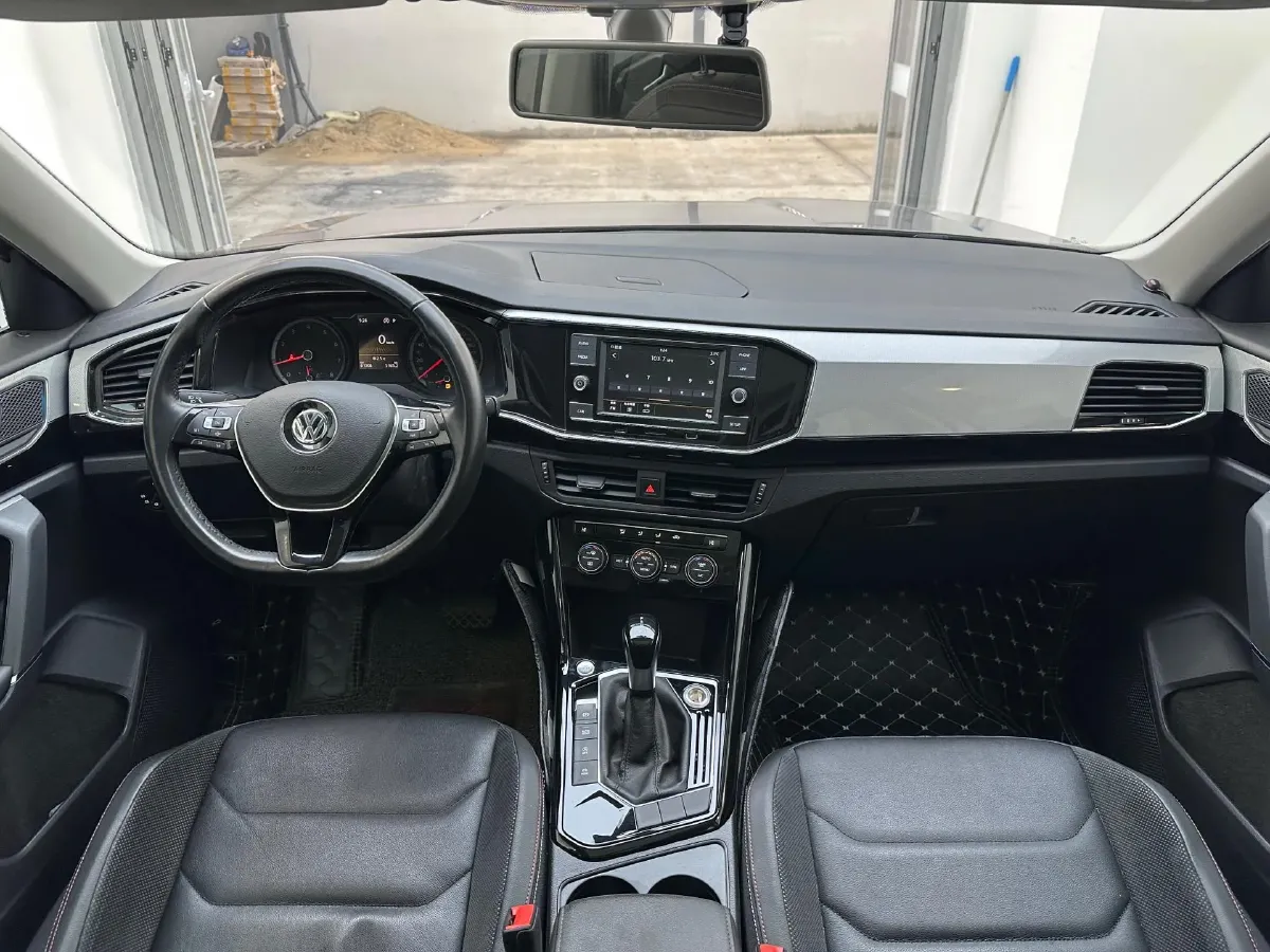 2019 Jeep Cherokee 2.0T 234HP L4 9AT,autocango,china used car exporter,china ev exporter,chinese used car exporter,chinese used ev exporter