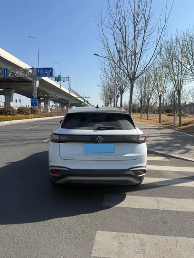 2025 Volkswagen ID.4 X BEV 52.8KWH,autocango,china used car exporter,china ev exporter,chinese used car exporter,chinese used ev exporter