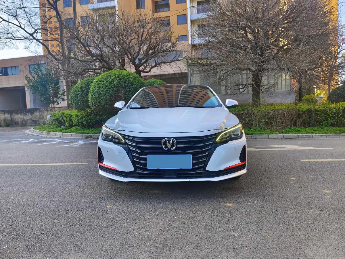 2021 ChangAn Raeton CC 1.5T 180HP L4 7DCT,autocango,china used car exporter,china ev exporter,chinese used car exporter,chinese used ev exporter