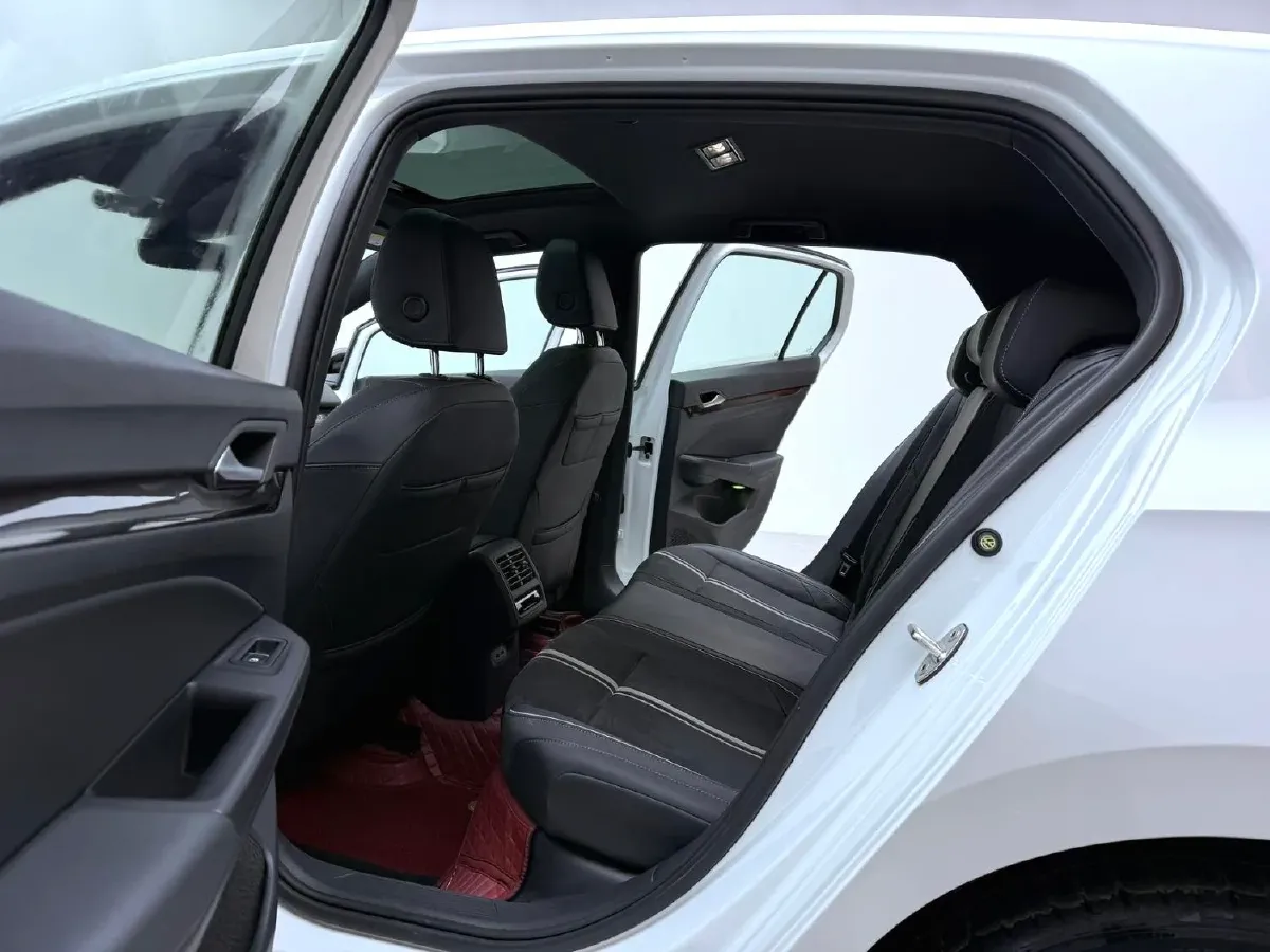 2021 Volkswagen Golf 1.4T 150HP L4 7DCT,autocango,china used car exporter,china ev exporter,chinese used car exporter,chinese used ev exporter