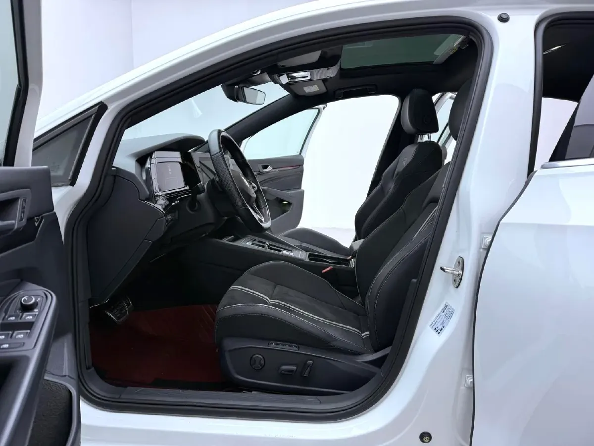 2021 Volkswagen Golf 1.4T 150HP L4 7DCT,autocango,china used car exporter,china ev exporter,chinese used car exporter,chinese used ev exporter