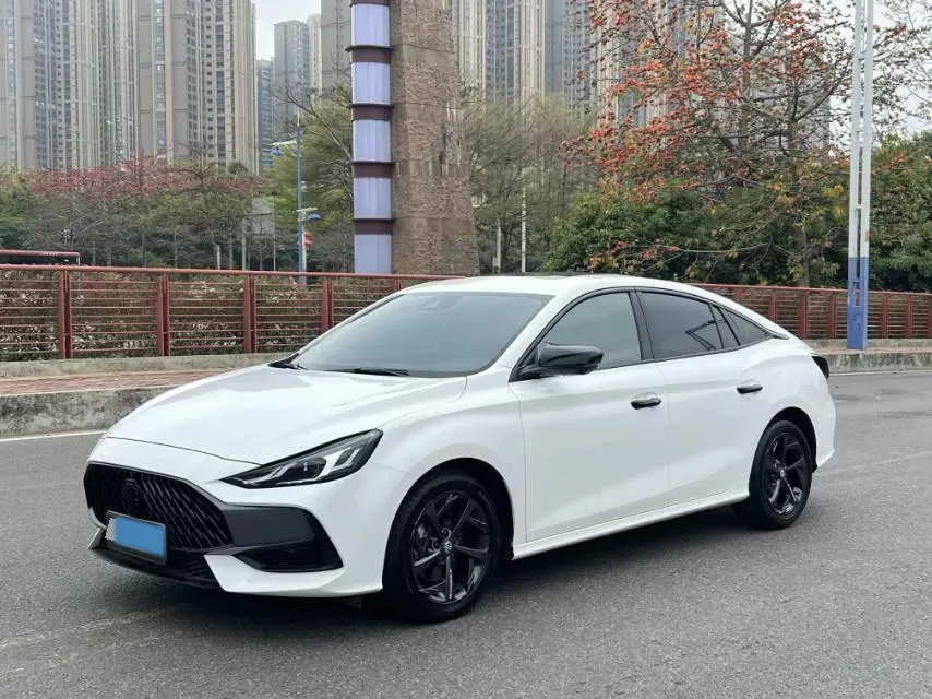 2022 MG 5 1.5T 173HP L4 7DCT,autocango,china used car exporter,china ev exporter,chinese used car exporter,chinese used ev exporter